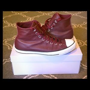 Converse Chuck Taylors Leather Maroon